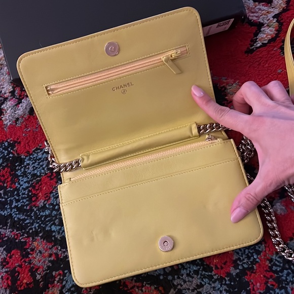 SOLD โ ๐ Unique Chanel Yellow Woven Boy Bag Wallet on Chain Bag ๐ - Picture 6 of 11